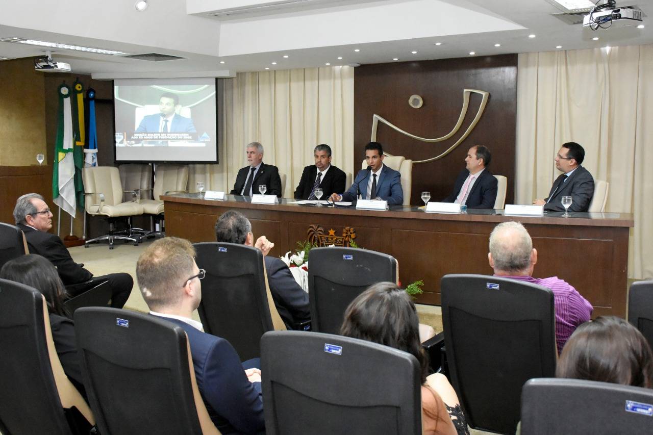 Sessão Solene: homenagem aos 83 anos do IBGE