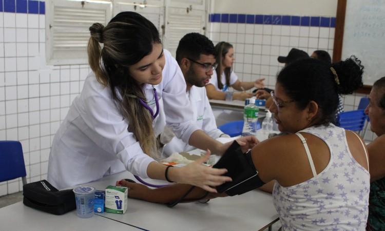 Segunda edição do “Meu Deputado em Ação” realiza mais de 800 atendimentos no bairro Santo Antônio