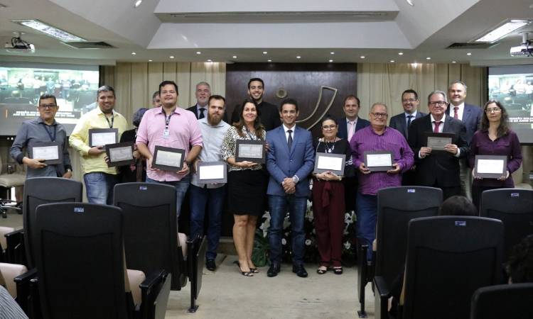 Servidores do IBGE são homenageados em sessão solene proposta pelo deputado Allyson Bezerra